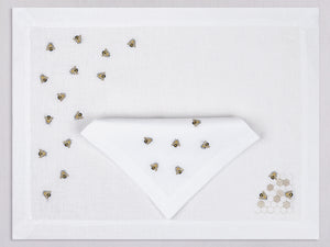 White linen placemat and napkin set embroidered with bees, 100% European linen, handcrafted by Plein Soleil.