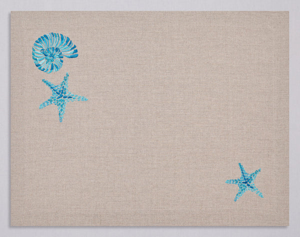 Natural beige linen placemat and napkin set embroidered with turquoise starfish and nautilus, 100% European linen, handcrafted by Plein Soleil.